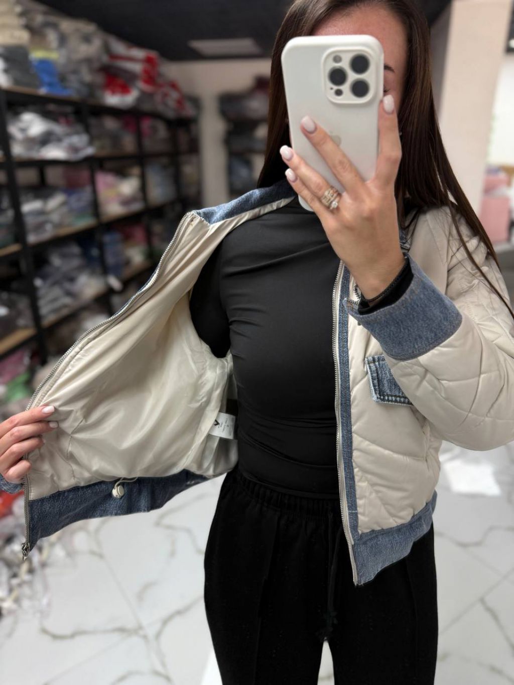 Жіноча укорочена куртка з джинсовими вставками Вітер