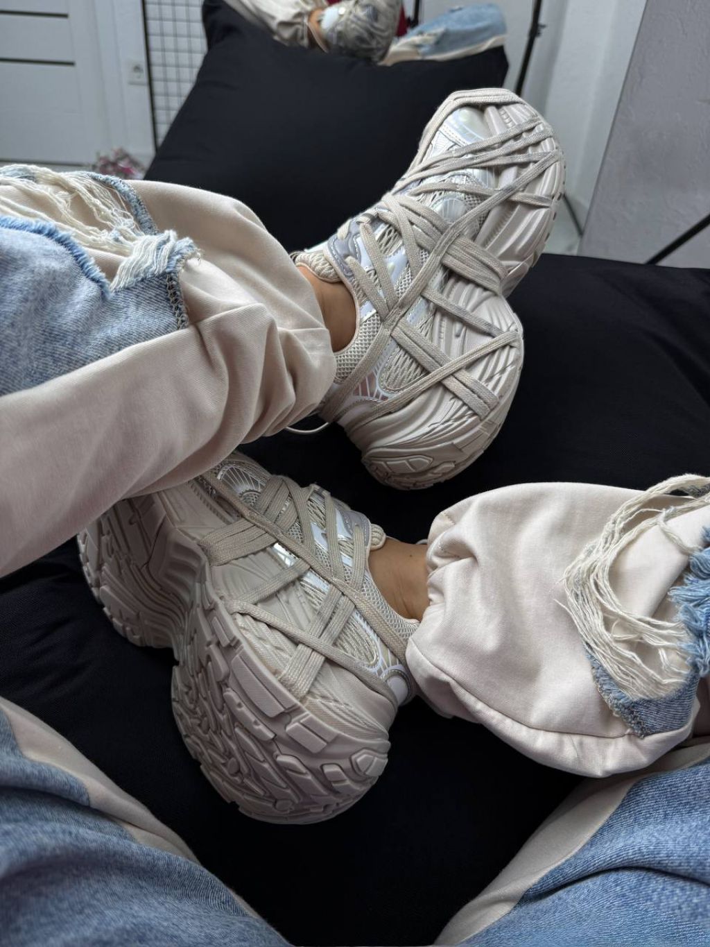 Жіночі кросівки на масивнній підошві Благер Beige