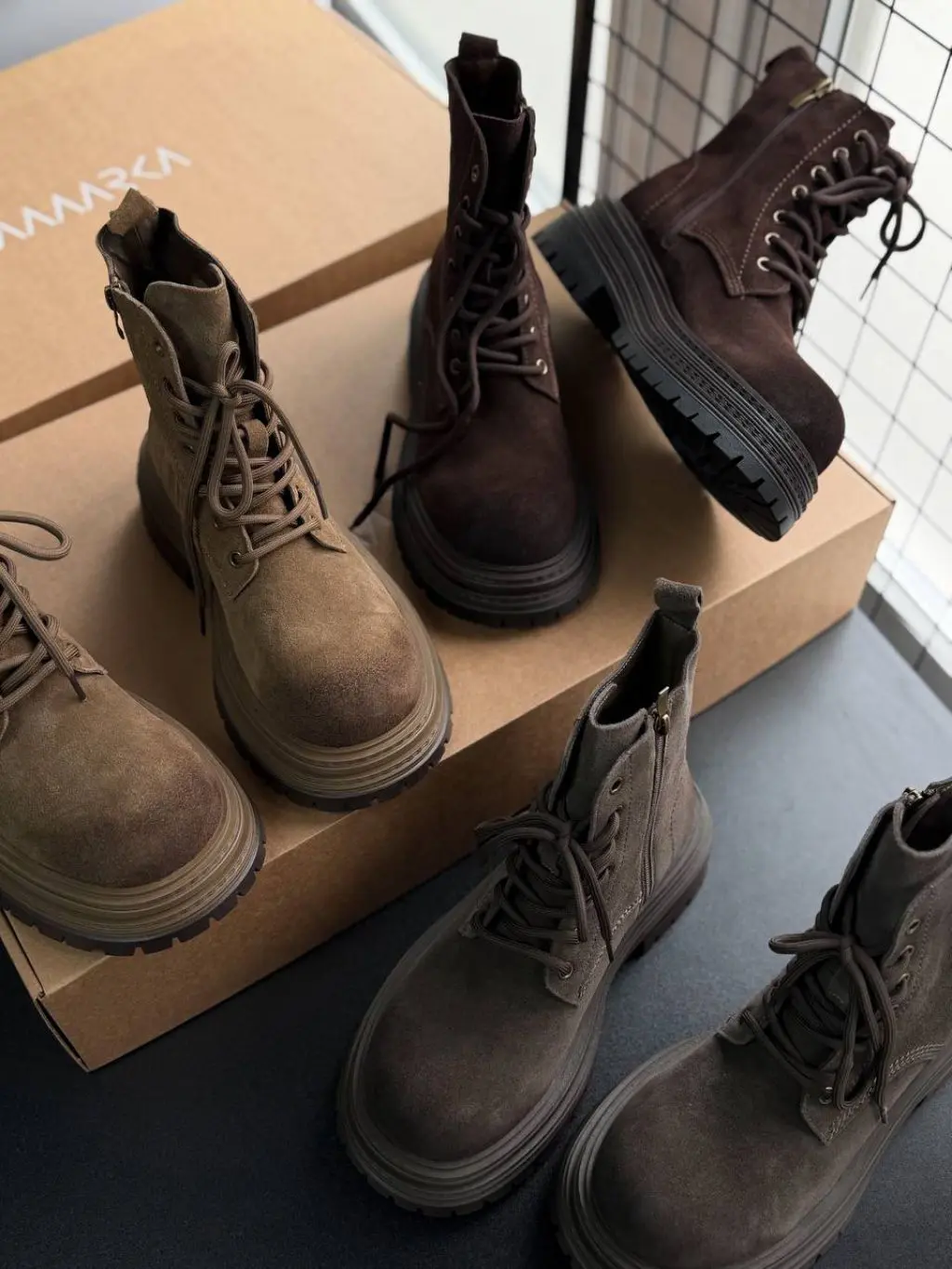Жіночі замшеві черевики БЕРРІ Khaki
