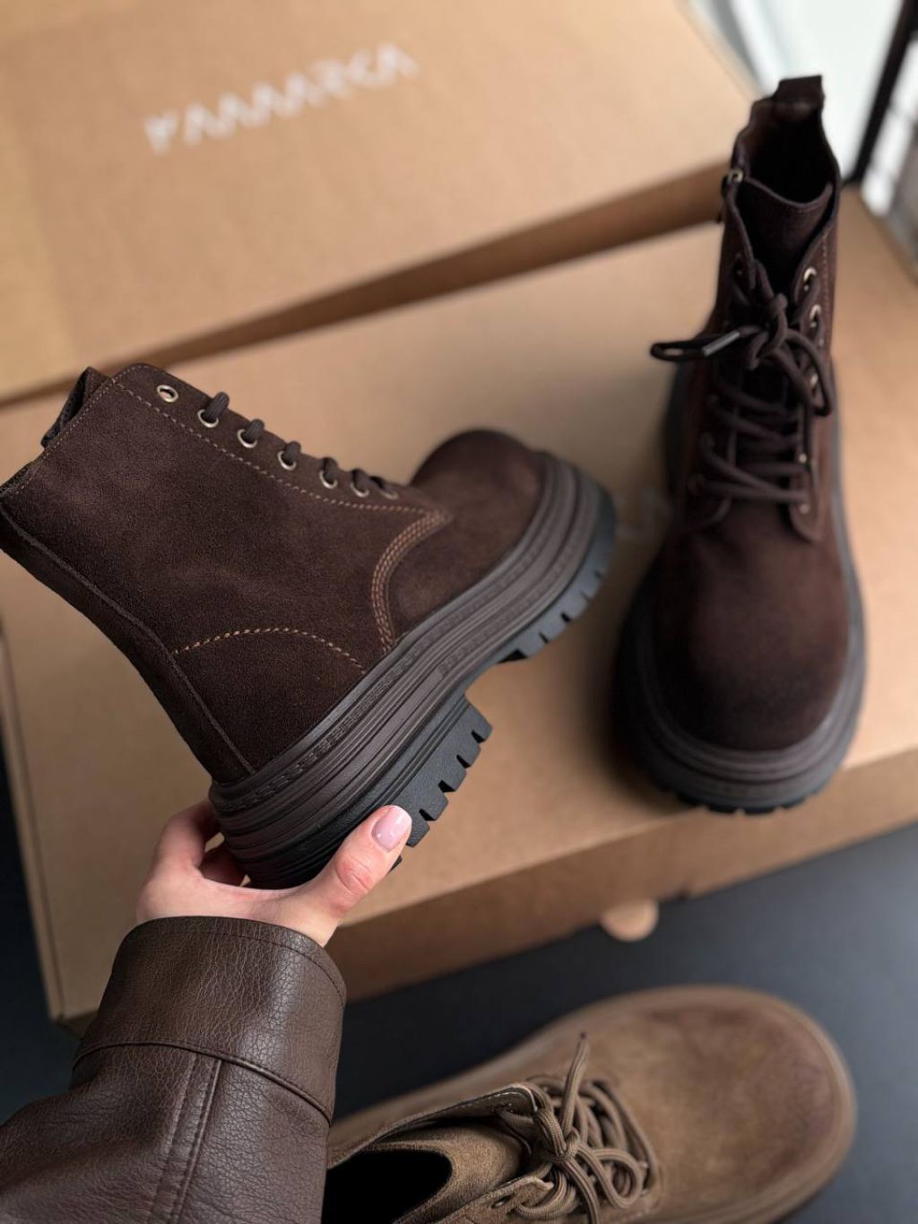 Жіночі замшеві черевики БЕРРІ Brown