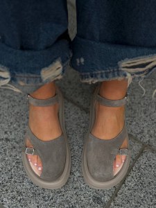 Жіночі босоніжки на низькій підошві ВОРЗ Beige