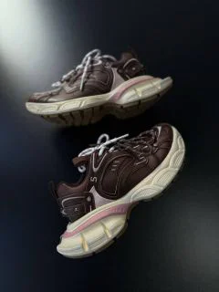 Жіночі кросівки на масивній підошві Брауні Brown
