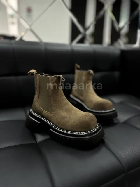 Жіночі замшеві черевички на масивній підошві Оуджи Cold Beige