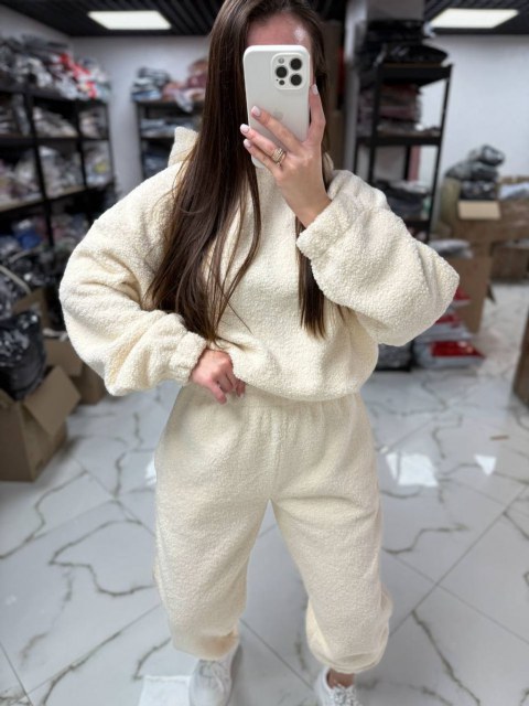 Молочний утеплений жіночий костюм Комі Milk