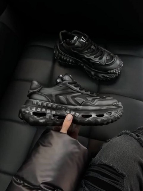 Жіночі кросівки на масивній підошві КРАКЕН Grey/Black