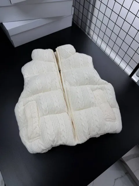 Жіноча жилетка ФІРО White Жіноча жилетка ФІРО White