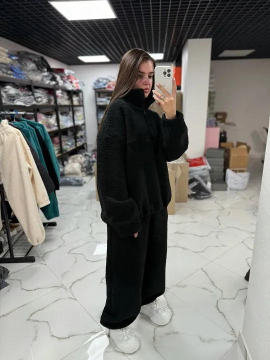 Жіночий утеплений костюм ОРВЕЛ Black Жіночий утеплений костюм ОРВЕЛ Black
