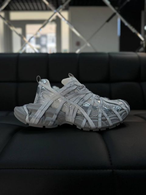 Жіночі кросівки на масивнній підошві з декоративними шнурівками ЗХЛ Gray Жіночі кросівки на масивнній підошві з декоративними шнурівками ЗХЛ Gray