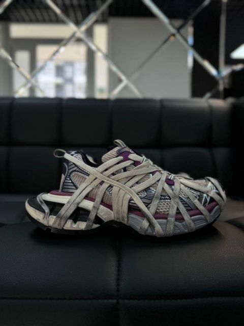 Жіночі кросівки на масивнній підошві з декоративними шнурівками ЗХЛ Purple Жіночі кросівки на масивнній підошві з декоративними шнурівками ЗХЛ Purple