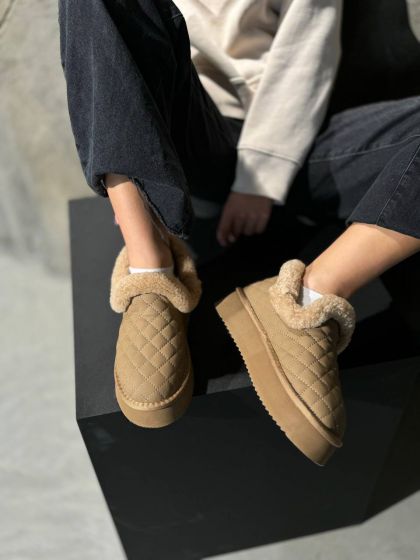 Жіночі утеплені лофери з хутром Дерун Beige