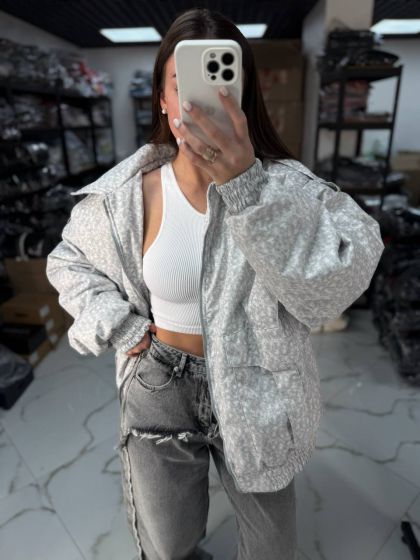 Жіноча утеплена вітровка з кишенями  Вандер White