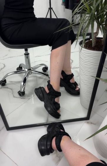 Жіночі босоніжки на високій підошві Траст Atlas Black