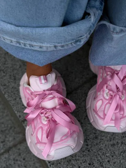 Жіночі кросівки на низькій підошві РОЗЗЕ Pink
